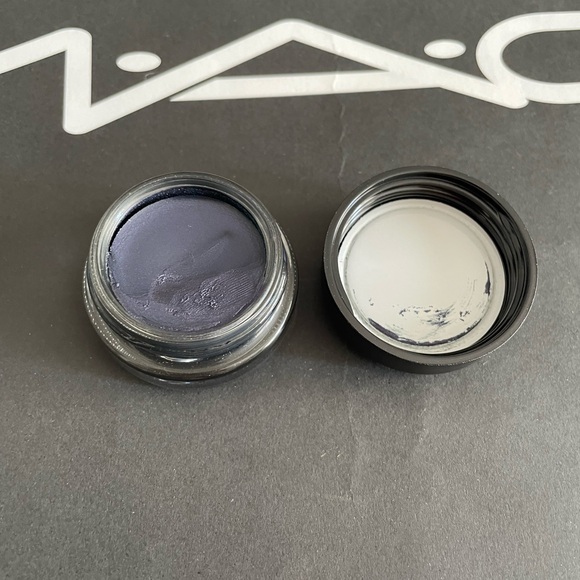 MAC Imaginary Paint Pot (Discontinued) - Picture 2 of 2